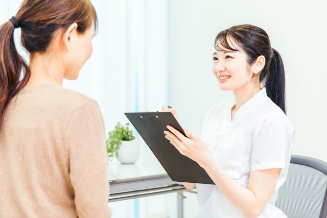 笑顔のスタッフ4