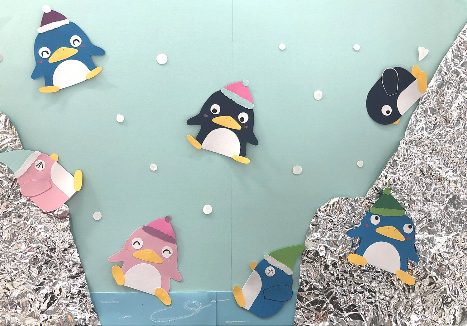 2月の壁面 かわいいペンギンランド Lalaほいく ららほいく