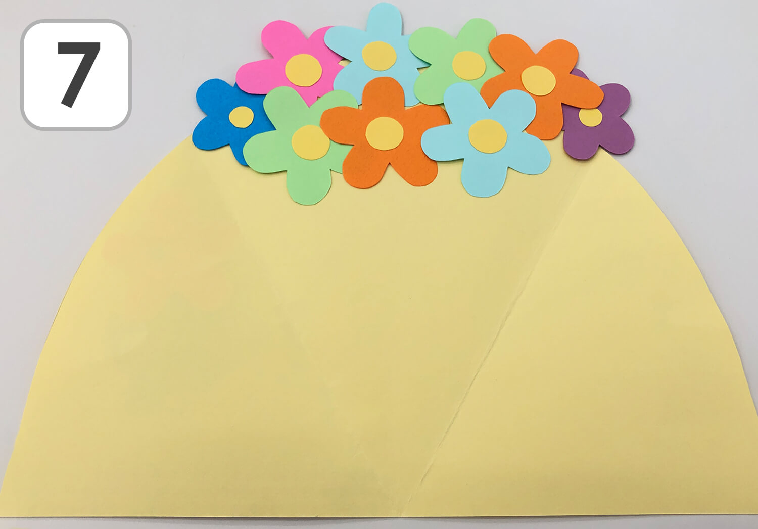 製作アイディアー 花束のメッセージカード Lalaほいく ららほいく