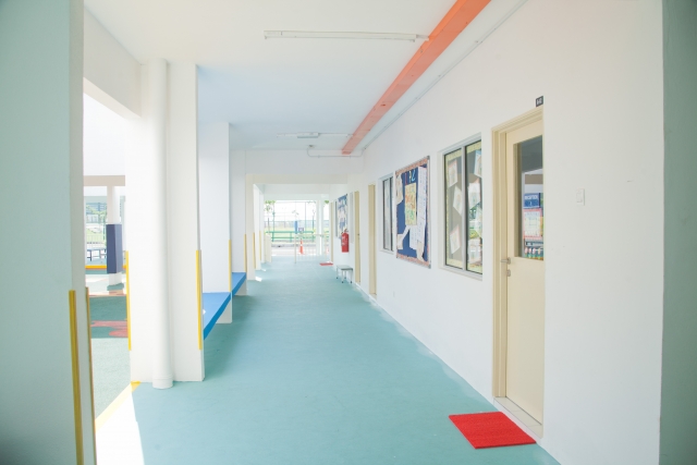 教室と廊下