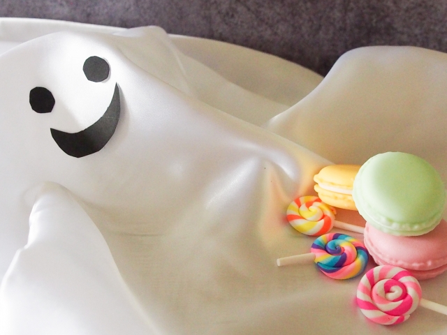 お化けとキャンディ